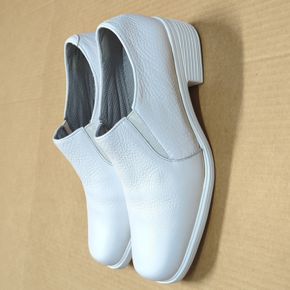Health Pro Leather White Shoes Size 8M - Picture 3 of 10
